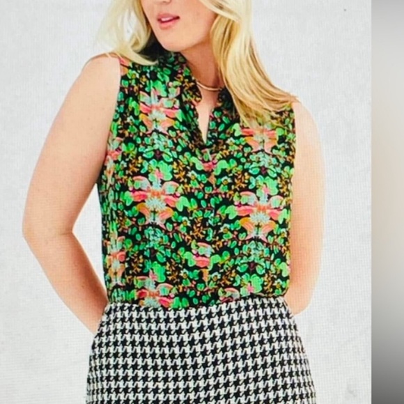 Cabi Pixie Top Women’s Size Small Pleated Sleeveless Button Down - Picture 4 of 9